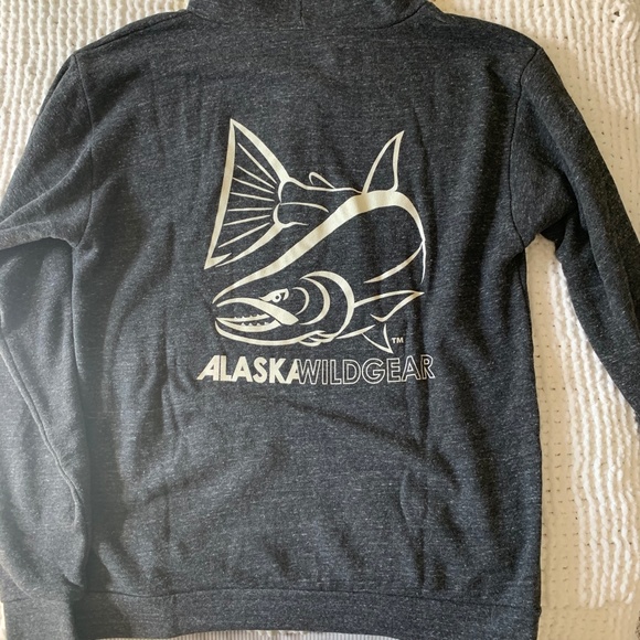 Alaska Wildgear zip up hoodie - Picture 6 of 9